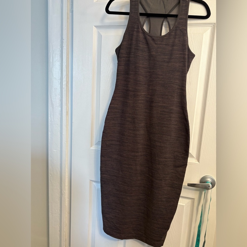 Lululemon Athletica Racerback Midi Dress Size 8 
Retail $119 - Picture 5 of 9